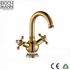 Luxury Tradional Design Art Chrome Deck Mounted Bathroom Water Faucet