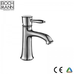 Luxury Traditional  golden color double handle bath faucet