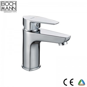 Single Lever 360 Degree Swiveling Spout Brass Sink Mixer