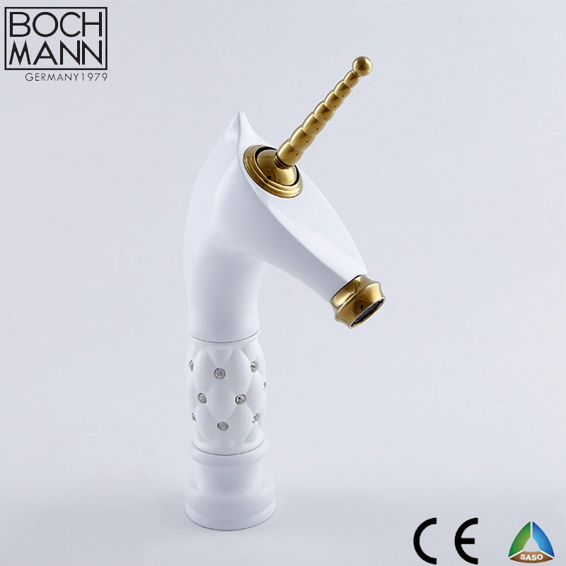 Traditional Cheap Price Brass Body Horse Art Sanitary Ware Taps