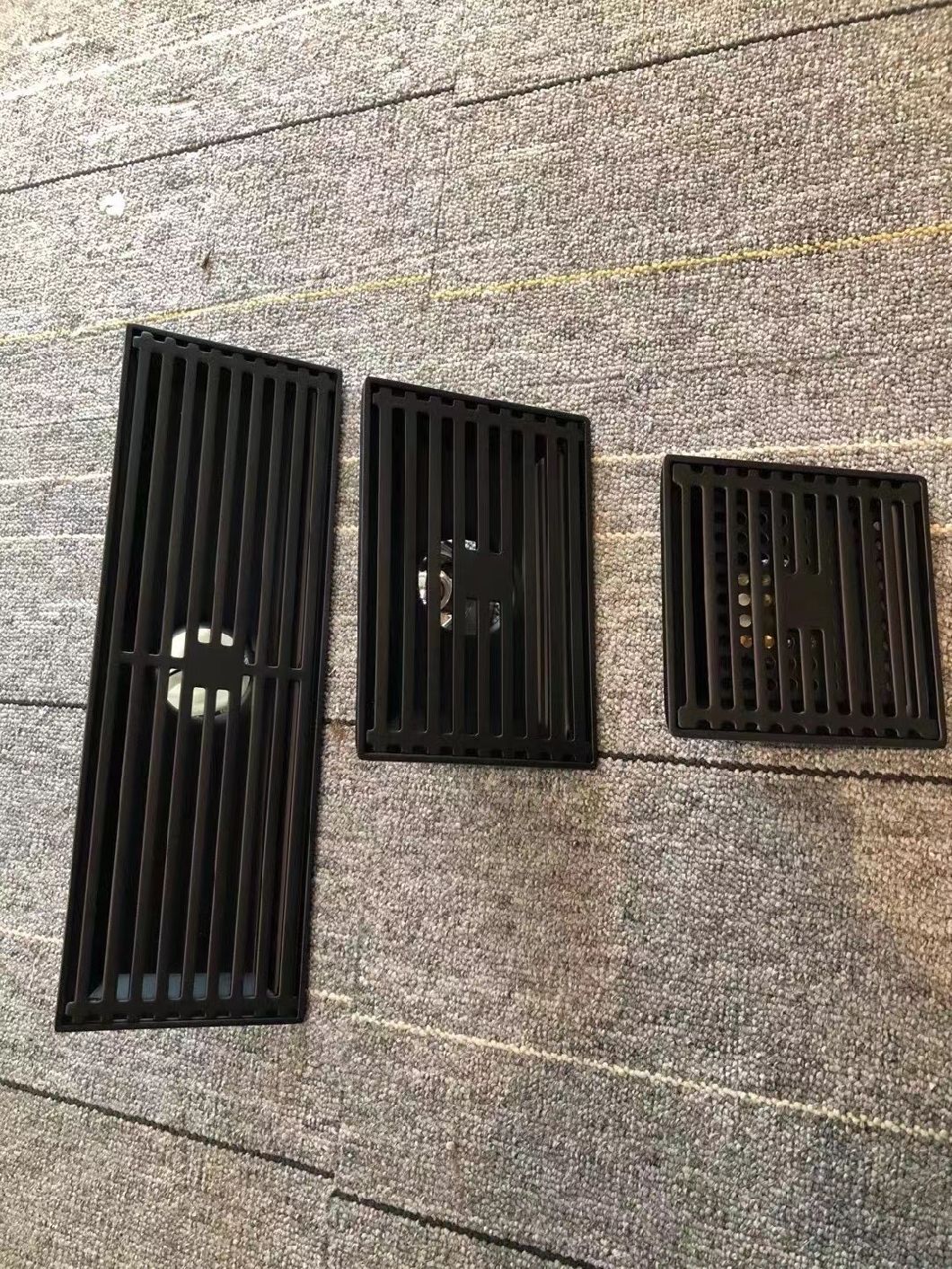 Black or Shinning Color SS304 Grilling Floor Drain for Public Places